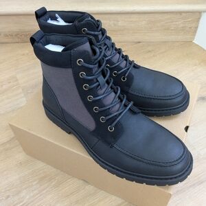 Brand New Men's Black and Gray Boots